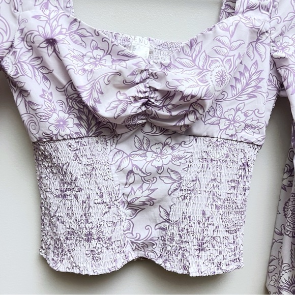 Venus Women’s 8 Floral Print Smocked Lavender Purple Puff Sleeve Top - Picture 5 of 8